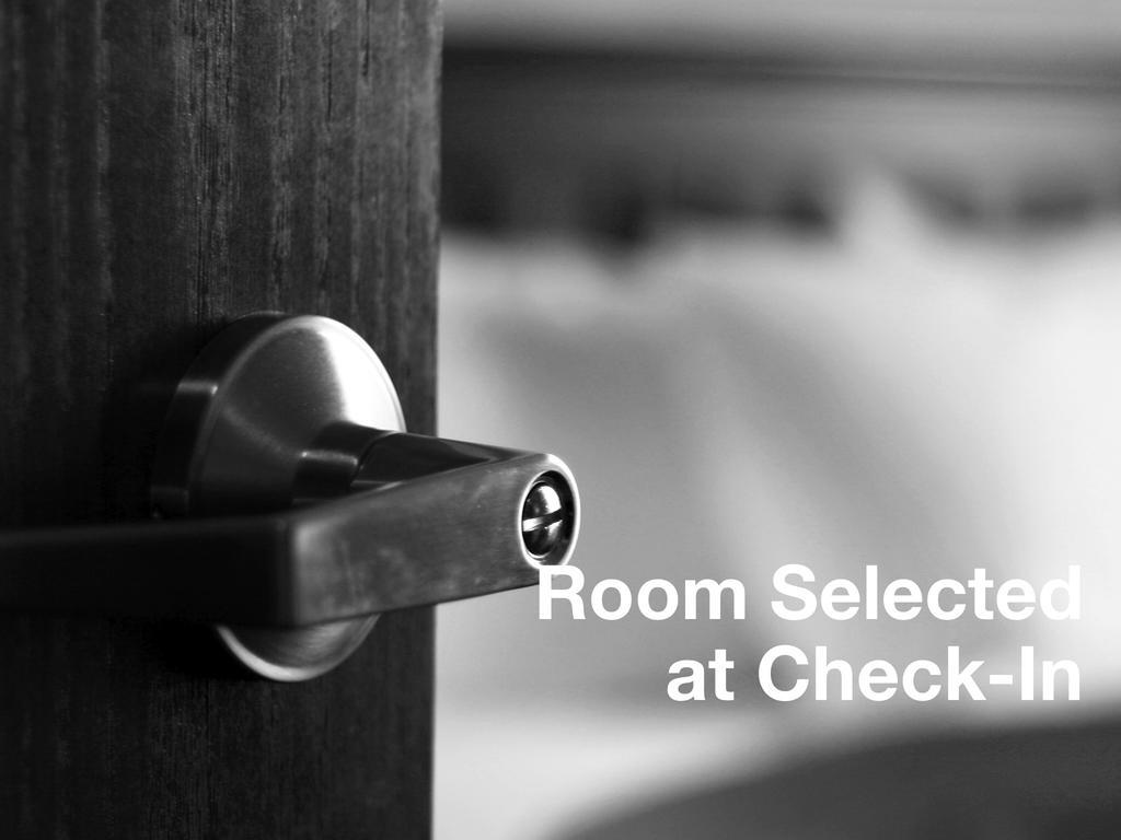 Hotel Ocho Toronto Room photo